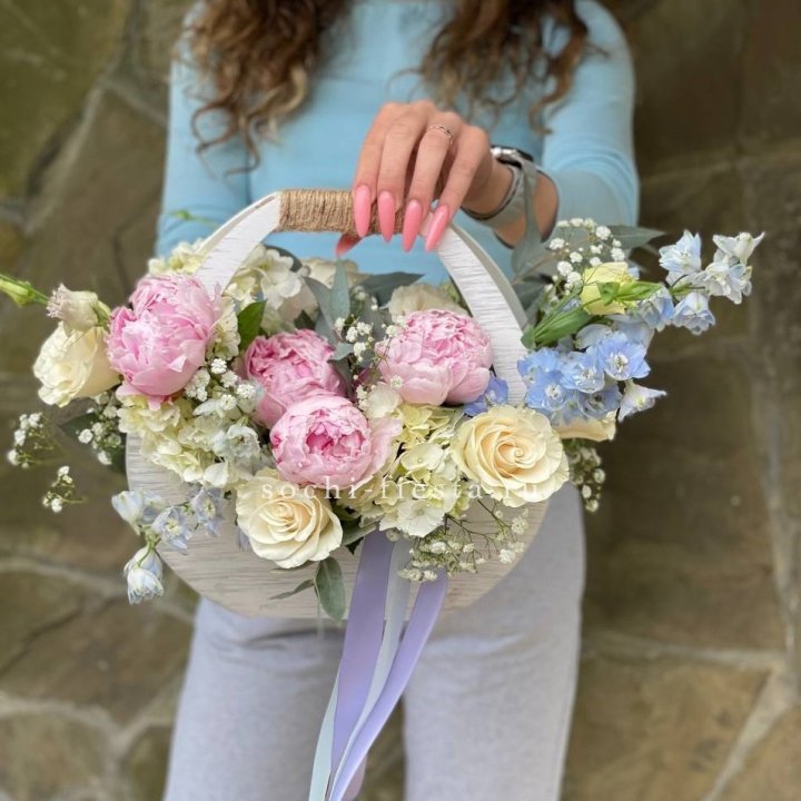 Ящик с пионами в Уфе