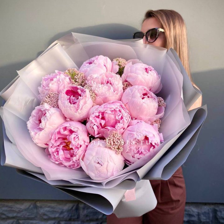 Букет с пионами "Стайл" в Уфе