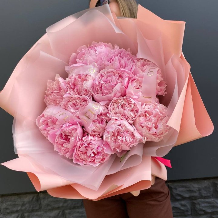 15 пионов "Монинг" в Уфе