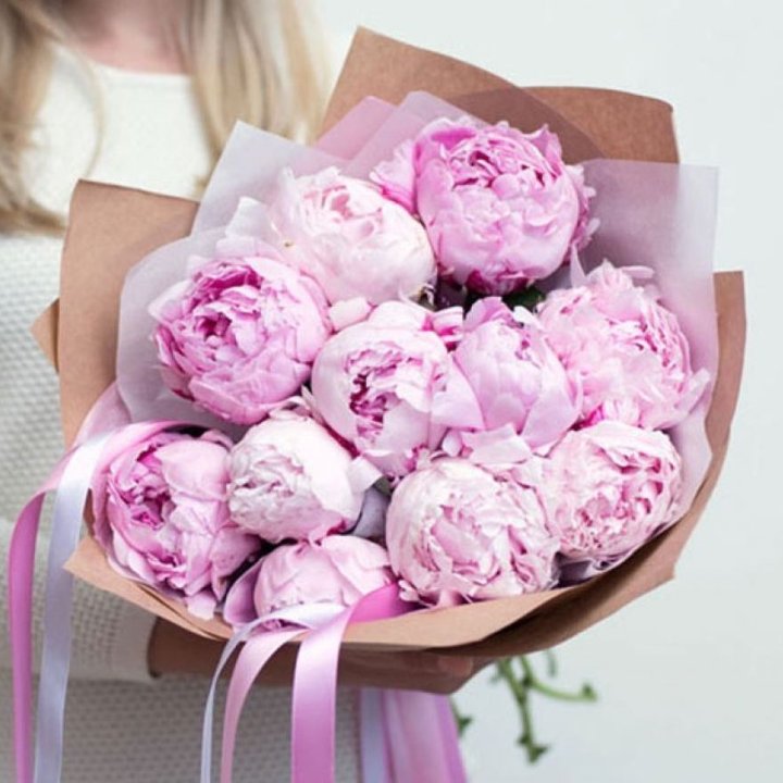 11 нежных пионов в Уфе