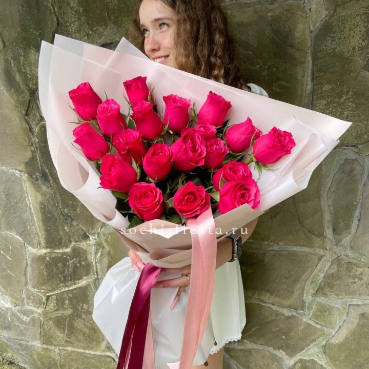 19 алых роз в Уфе