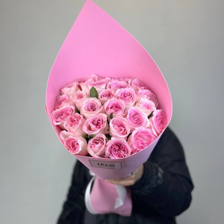 25 нежных роз в Уфе