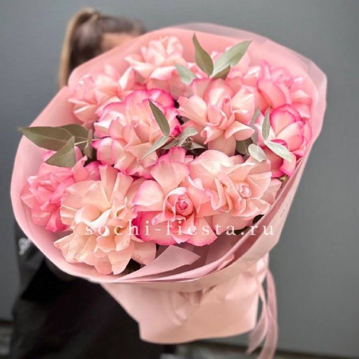 Нежно- розовые французские розы Венди в Уфе