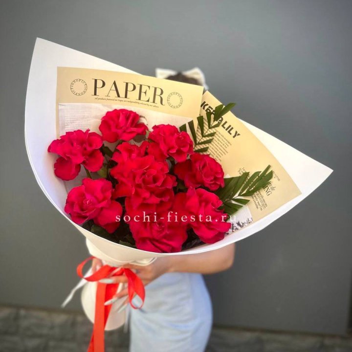 9 Красных французских роз Чико в Уфе