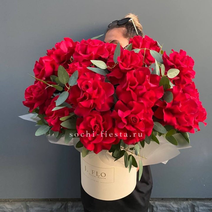 25 Французских красных роз в коробке в Уфе