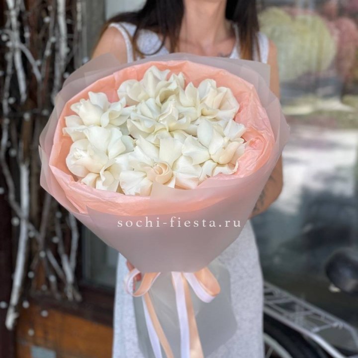 7 Белых французских роз в Уфе