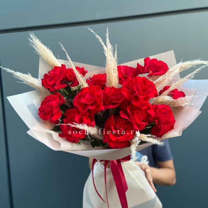 15 Красных французских розы в Уфе