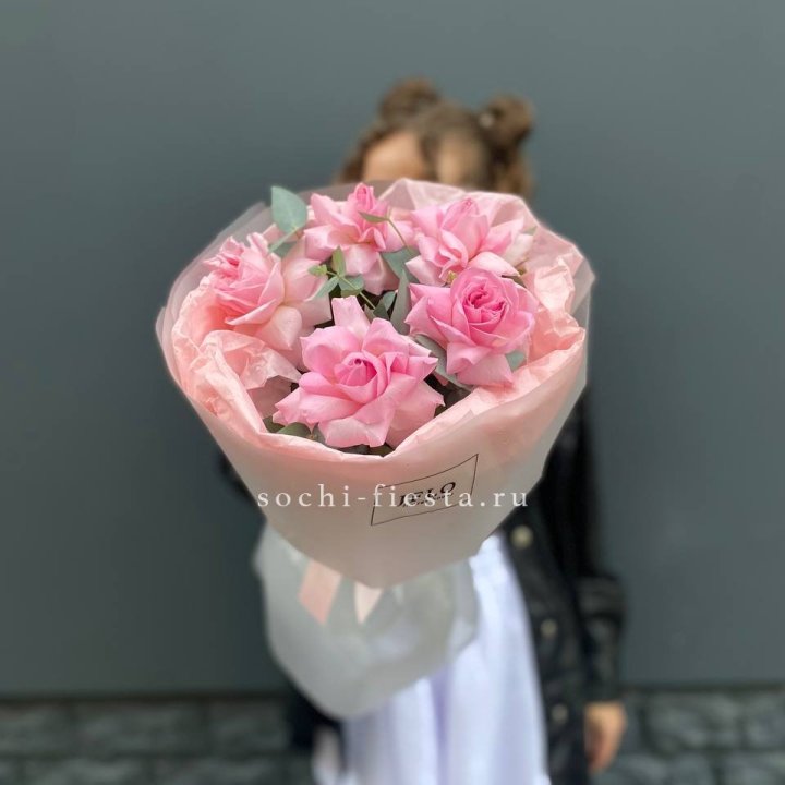 5 французских розовых роз  в Уфе