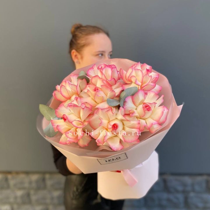 7 французских роз Джумилия в Уфе