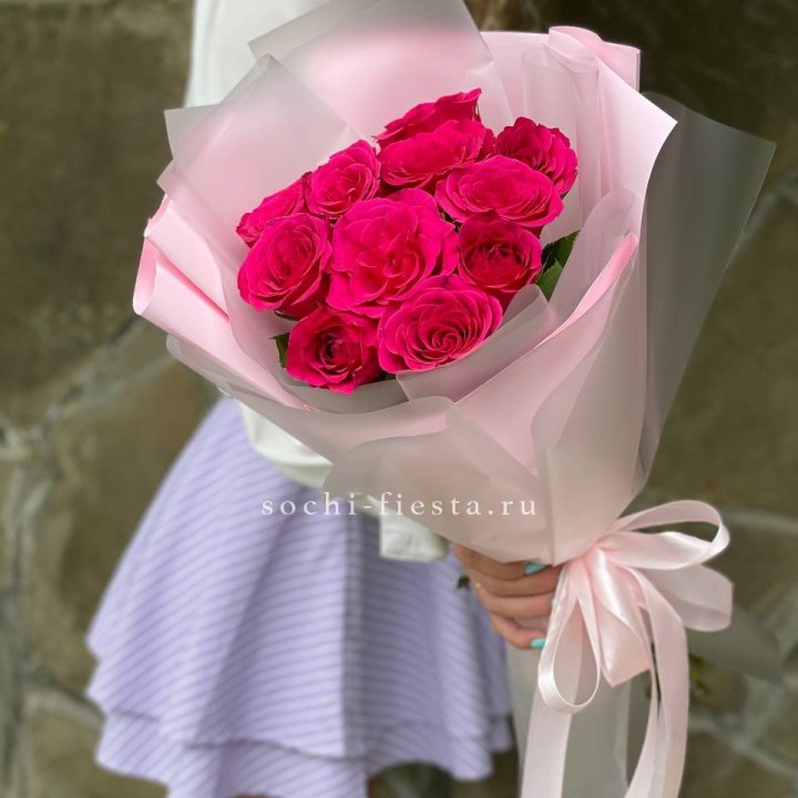 Букет алых роз в Уфе