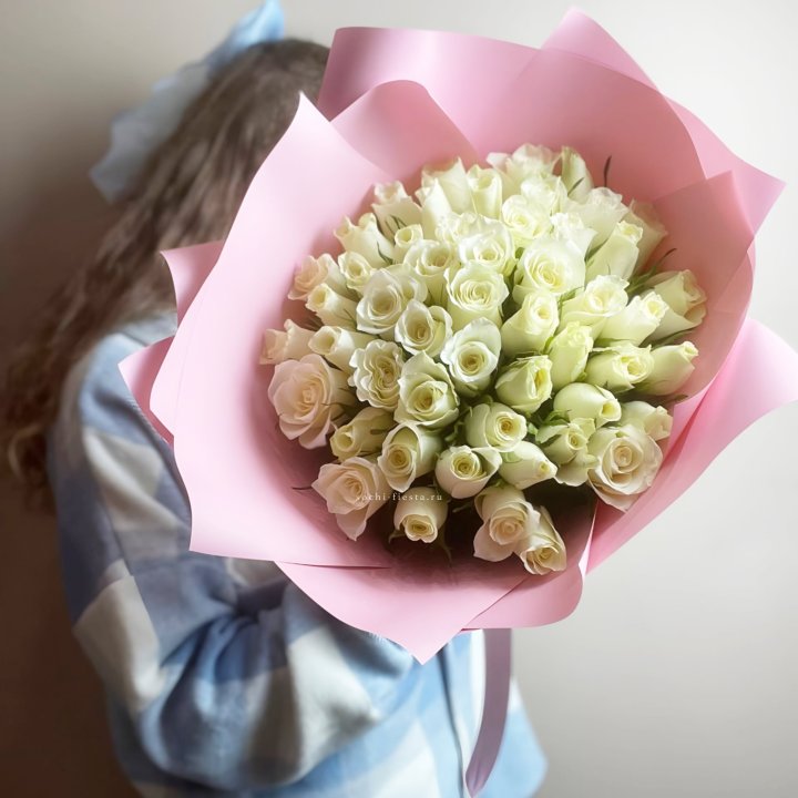 Букет из 51 белой розы (Кения) в Уфе