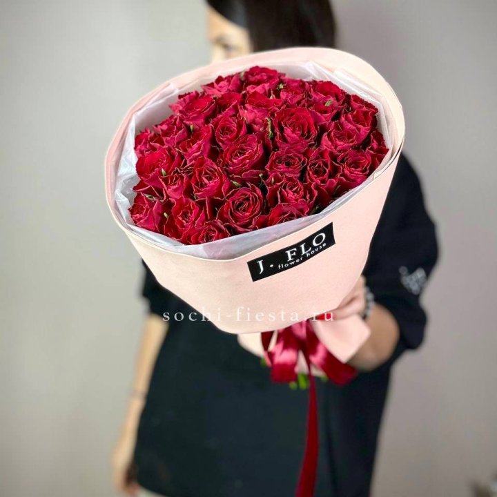 35 кенийских роз в Уфе