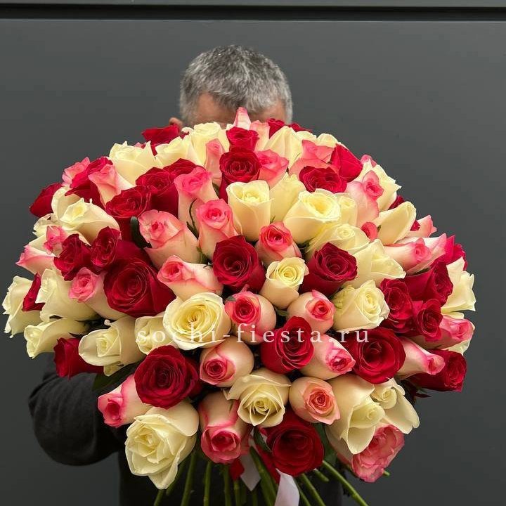 101 разноцветная роза "Джули" в Уфе