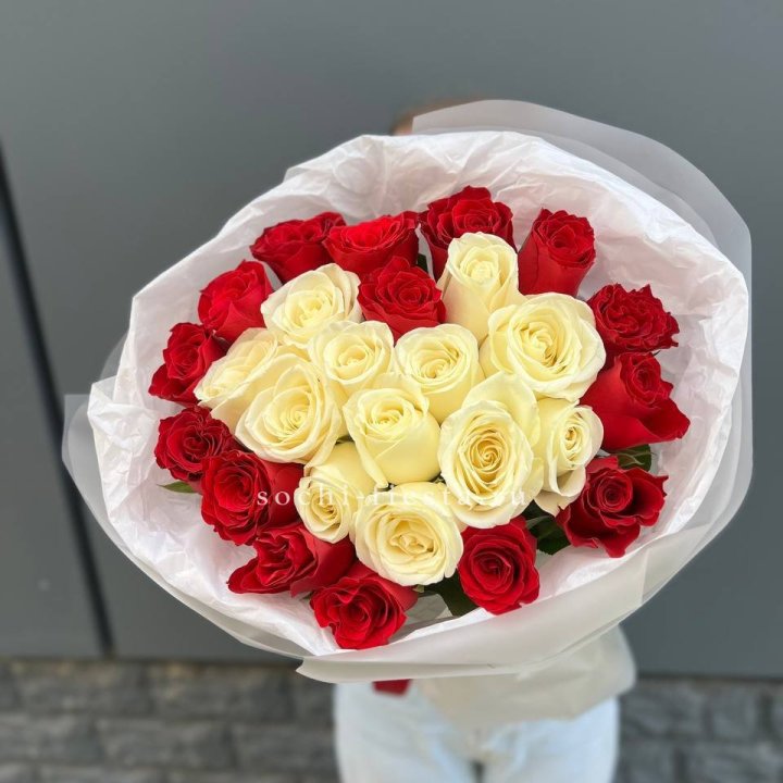 27 роз микс в Уфе