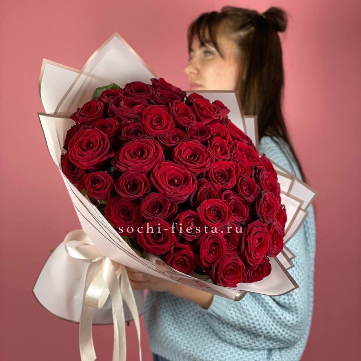 51 красная роза "Лавели" в Уфе