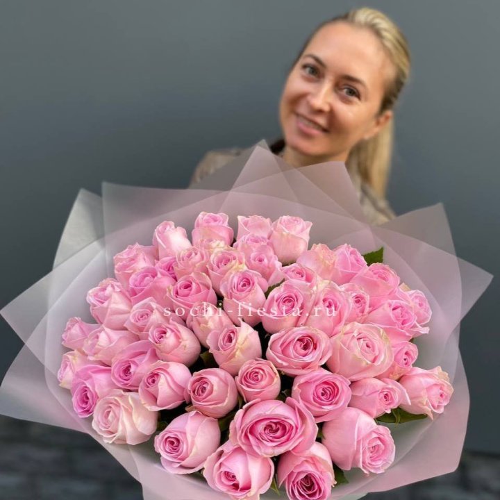 51 розовая роза в Уфе