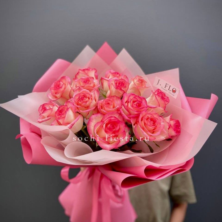 15 роз "Джумилия" в Уфе