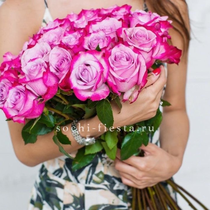 Букет высоких роз Ди перпел в Уфе