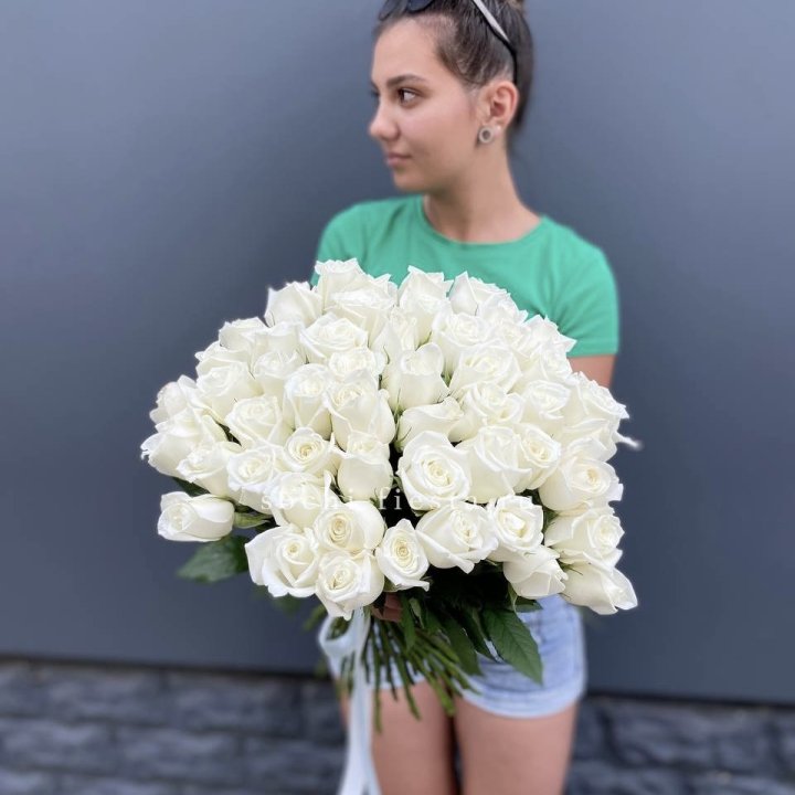 51 белая роза в Уфе