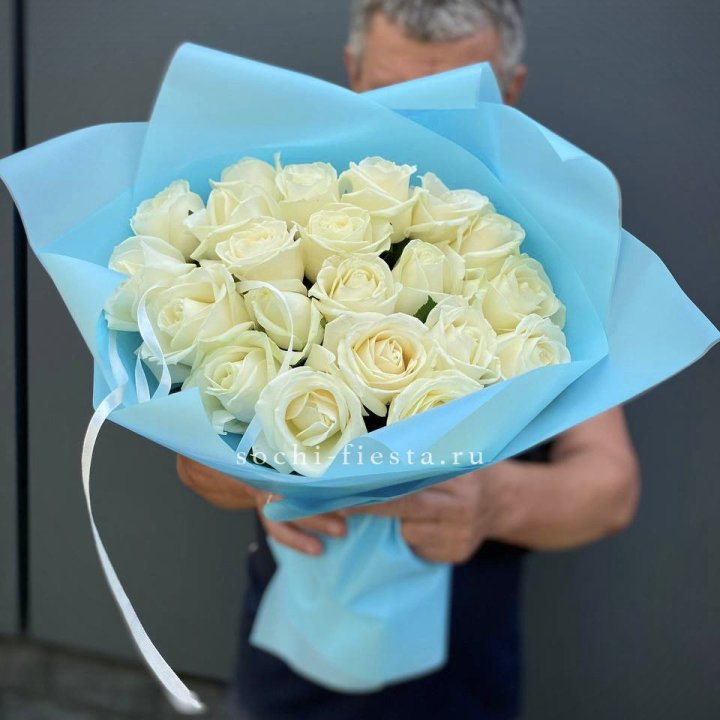 21 белая роза в Уфе