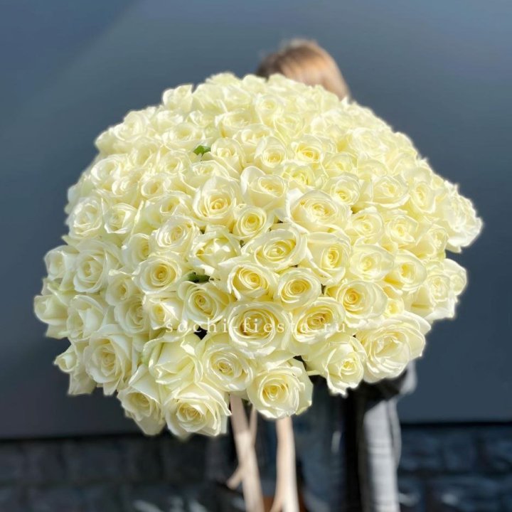 Букет  из 101 белой розы  в Уфе