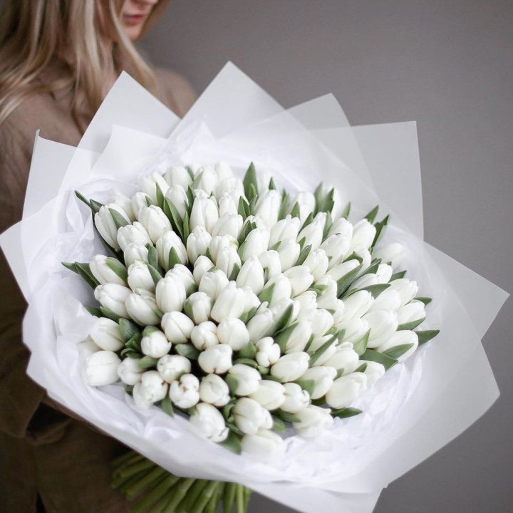 101 белый тюльпан в Уфе