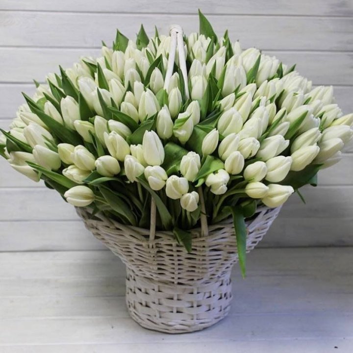 Корзина из 151 тюльпана в Уфе